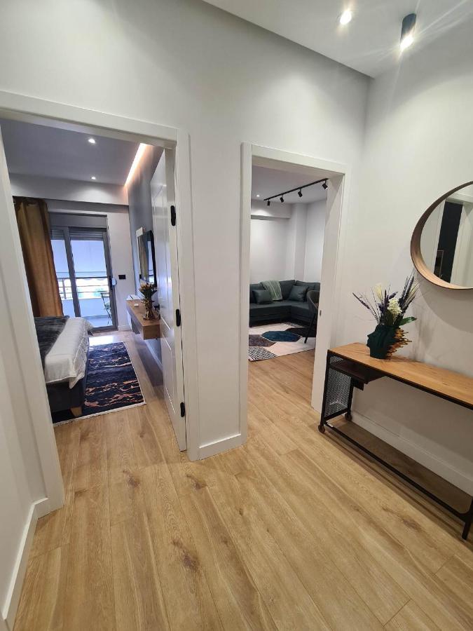 Grey Luxury Apartment Gjirokastra Zewnętrze zdjęcie