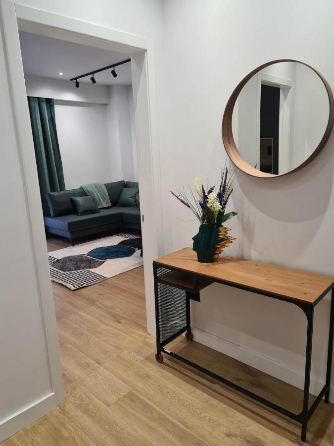 Grey Luxury Apartment Gjirokastra Zewnętrze zdjęcie